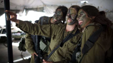 Photo of أكثر من 100 مجندة إسرائيلية يرفضن العمل بوحدة المراقبة