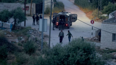 Photo of الجيش الإسرائيلي يسلم جثماني فلسطينيين قتلهما مستوطنون إسرائيليون قرب مدينة نابلس
