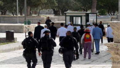 Photo of في ثاني أيام عيد الفصح اليهودي… عشرات المستوطنين يقتحمون المسجد الأقصى