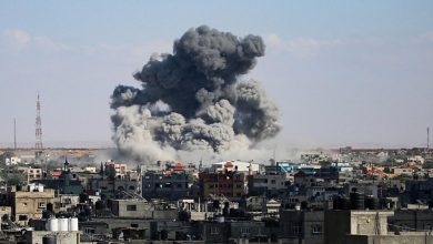 Photo of الحرب على غزة: حماس توافق على مقترح وقف إطلاق النار والحتلال يكثف غاراته على رفح