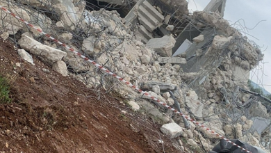 Photo of جرافات وآليات إسرائيلية تقدم على هدم منزلين في بلدة المغار