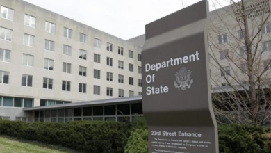 Photo of استقالة مسؤولة أخرى في وزارة الخارجية الأمريكية بسبب حرب غزة