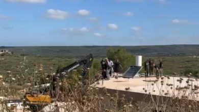 Photo of يركا: محاولة هدم منزل من قبل الشرطة تصدى لها سكان البلدة (فيديو)