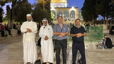 Photo of استشهاد طفل بالضفة والاحتلال يمنع فلسطينيين من صلاة العيد بالأقصى