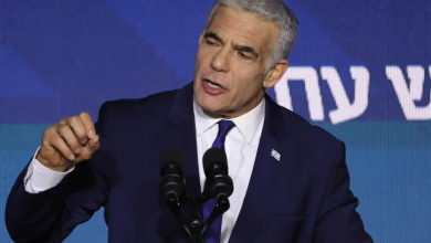 Photo of لبيد يهاجم حكومة نتنياهو ويدعو غانتس للانسحاب منها