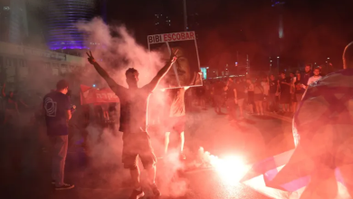 Photo of المحتجزة الإسرائيلية المفرج عنها: جيشنا قصف منزلا كنت فيه وقتل أسيرين