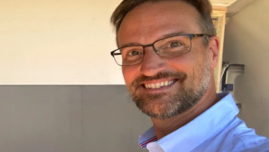 Photo of وكالة أمريكية تقيل أحد كبار مستشاريها  لعرضه أحوال الأمهات الجياع في غزة