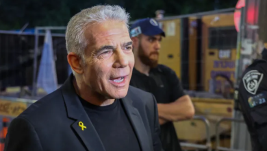 Photo of لبيد يهاجم نتنياهو ويتوقع سقوطا وشيكا لحكومته