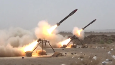 Photo of الحوثيون يبثون مشاهد لإطلاق صاروخ باليستي نحو سفينة إسرائيلية