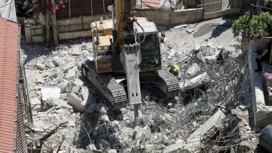 Photo of الاحتلال يهدم منازل ومنشآت بالقدس