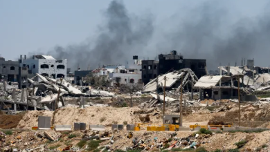 Photo of الحرب على غزة.. الاحتلال يكثف غاراته وسط القطاع