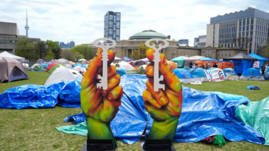 Photo of مناصرون للفلسطينيين ينهون اعتصامهم في حرم جامعة تورنتو