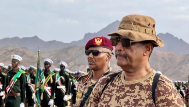 Photo of البرهان يتلقى اتصالا من بلينكن وغارات تستهدف مخيما للنازحين بدارفور