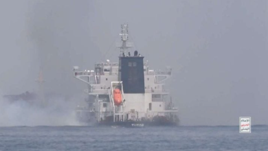 Photo of البحرية البريطانية: سفينة تجارية تعرضت للاستهداف بصاروخ في خليج عدن