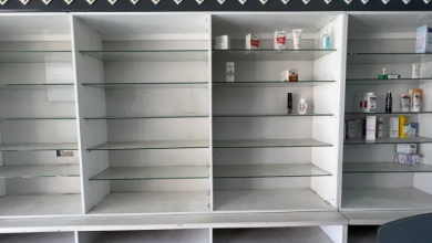 Photo of غزيون يلجؤون لتبادل الأدوية المفقودة بسبب الحرب عبر وسائل التواصل الاجتماعي