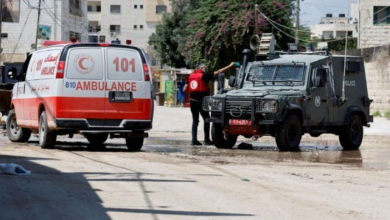 Photo of محافظ جنين: 180 مريضا و75 كادرا ينقصهم الغذاء والدواء بمشفى المدينة