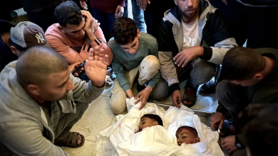 Photo of قصف عنيف شمال غزة وحصيلة العدوان 1800 شهيد خلال شهر