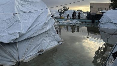 Photo of غرق خيام نازحي غزة.. وجه آخر للإبادة الإسرائيلية (شاهد)