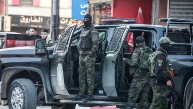 Photo of إضراب تجاري والأمن الفلسطيني يواصل حصار مخيم جنين منذ اسبوعين وسط اشتباكات مسلحة