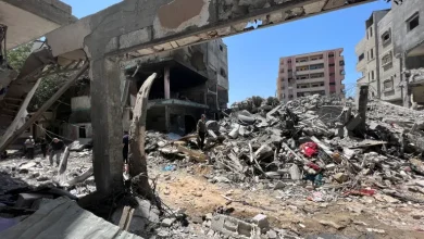 Photo of الحرب على غزة: استشهاد 33 فلسطينيًا في قصف إسرائيلي على النصيرات وحرائق هائلة شمالي القطاع