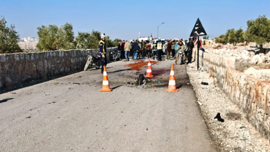Photo of مقتل سوريين في قصف جوي على سرمدا بريف إدلب