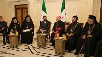 Photo of الشرع يلتقي وفدا من الطائفة المسيحية بدمشق والحكومة تشكل هيئة للمنافذ