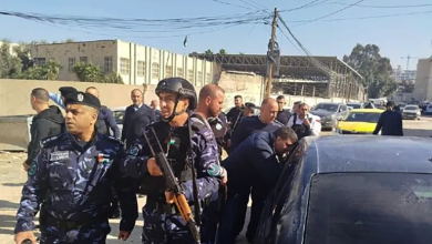 Photo of صحيفة بريطانية: مواطنو الضفة يتهمون أمن السلطة بالقمع خدمة لإسرائيل