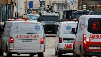 Photo of مدير مستشفى “الرازي”: الأطباء محاصرون ويمنع وصولهم للعمل وتصلنا حالات خطيرة جراء العدوان على حنين