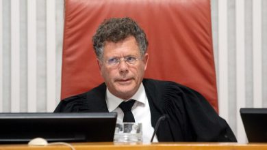 Photo of في ظل تغيّب وزير القضاء… انتخاب يتسحاق عميت رئيسًا للمحكمة العليا