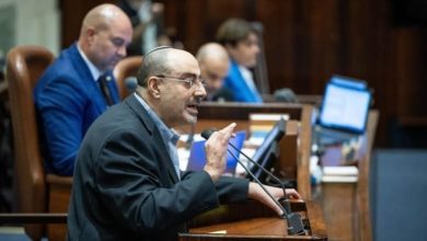 Photo of نائب رئيس الكنيست الإسرائيلي يدعو إلى قتل الفلسطينيين البالغين بغزة