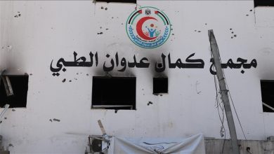 Photo of أيقونة للصمود.. مستشفى كمال عدوان يعالج فلسطينيي غزة في خيام