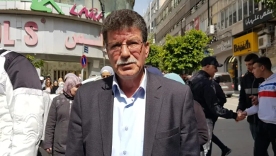 Photo of عباس يقيل قدورة فارس من رئاسة هيئة الأسرى