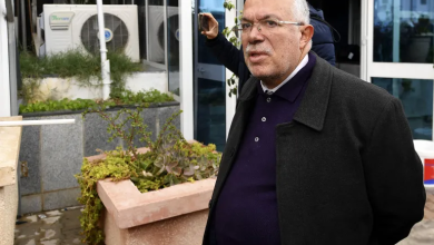 Photo of نقل نائب رئيس حركة النهضة التونسية من السجن للمستشفى