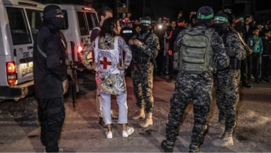 Photo of محلل إسرائيلي يكشف سعي تل أبيب لإنجاز “مرحلة رمضان” لتجنب انهيار اتفاق غزة