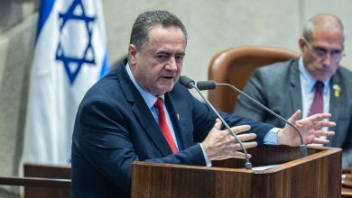 Photo of كاتس يأمر الجيش الإسرائيلي بتكثيف عملياته بالضفة عقب تفجير حافلات بتل أبيب