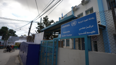 Photo of الأونروا تتهم قوات الاحتلال باستخدام مركزًا صحيًا تابعًا للوكالة للاحتجاز والاستجواب