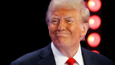 Photo of ترامب: الجميع يحبون مقترح تهجير سكان غزة واستيلاء الولايات المتحدة عليها