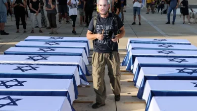 Photo of شقيق أسير إسرائيلي قُتل بغزة: سأرفع شكوى قضائية ضد نتنياهو