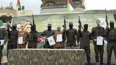 Photo of الدفعة السادسة من الصفقة: استعدادات للإفراج عن 3 أسرى إسرائيليين مقابل 369 أسيرا فلسطينيا
