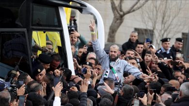 Photo of 42 أسيرا فلسطينيا يصلون رام الله ضمن الدفعة الخامسة من صفقة التبادل