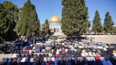Photo of 30 ألف مصلٍ فلسطيني يؤدون صلاة الجمعة في المسجد الأقصى المبارك