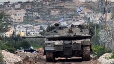 Photo of شهيد في نابلس والاحتلال يفجر منزلين بالخليل ويعزز الاستيطان في القدس