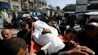 Photo of 5 شهداء في غزة وتحذير من مجاعة بسبب إغلاق المعابر