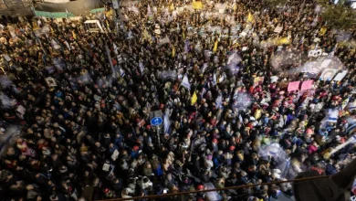 Photo of عائلات الأسرى الإسرائيليين تتظاهر وتطالب بعدم إفشال الصفقة مع حماس