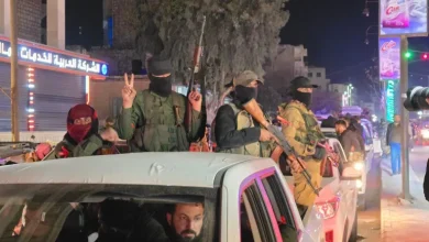 Photo of رتل عسكري ينطلق من إدلب إلى الساحل لملاحقة فلول الأسد وهجمات بدير الزور