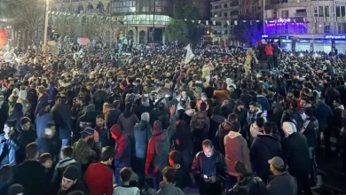 Photo of مظاهرات تعم المدن السورية ومعلومات جديدة بشأن علاقة بشار وماهر الأسد بالأحداث