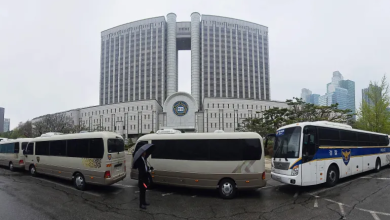 Photo of رئيس كوريا الجنوبية المعزول أمام القضاء بتهم التمرد والخيانة