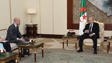 Photo of الجزائر تطرد 12 دبلوماسيا فرنسيا وتشن هجوما لاذعا على ريتايو