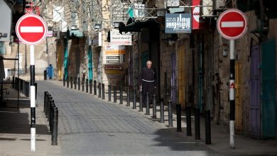 Photo of إضراب عام يشل الضفة الغربية تضامنا مع قطاع غزة