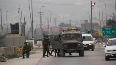 Photo of الاحتلال يصعد الاعتقالات والهدم بالضفة ومستوطنون يقتحمون الأقصى (شاهد)